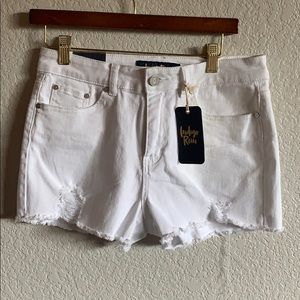 Boutique midi shorts